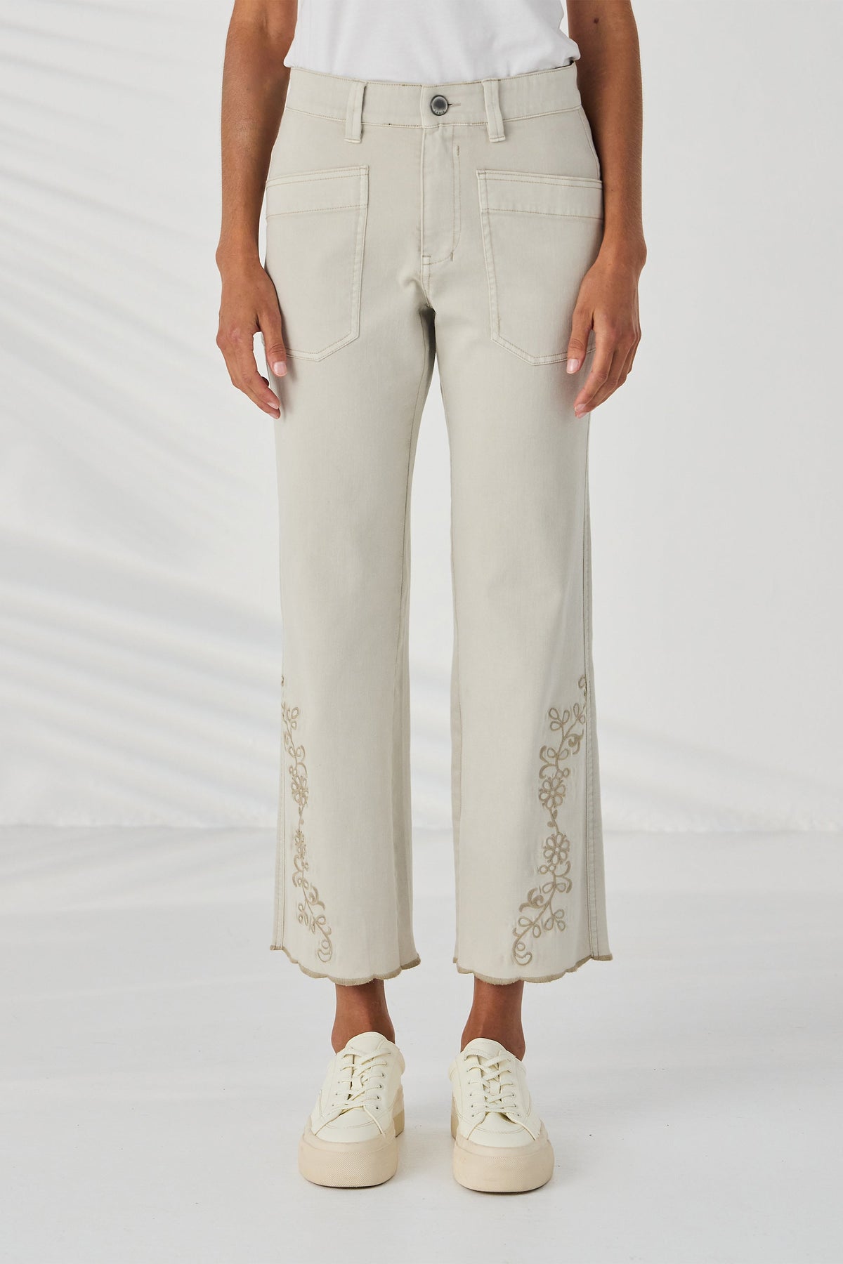 SCALLOP JEAN - ALMOND