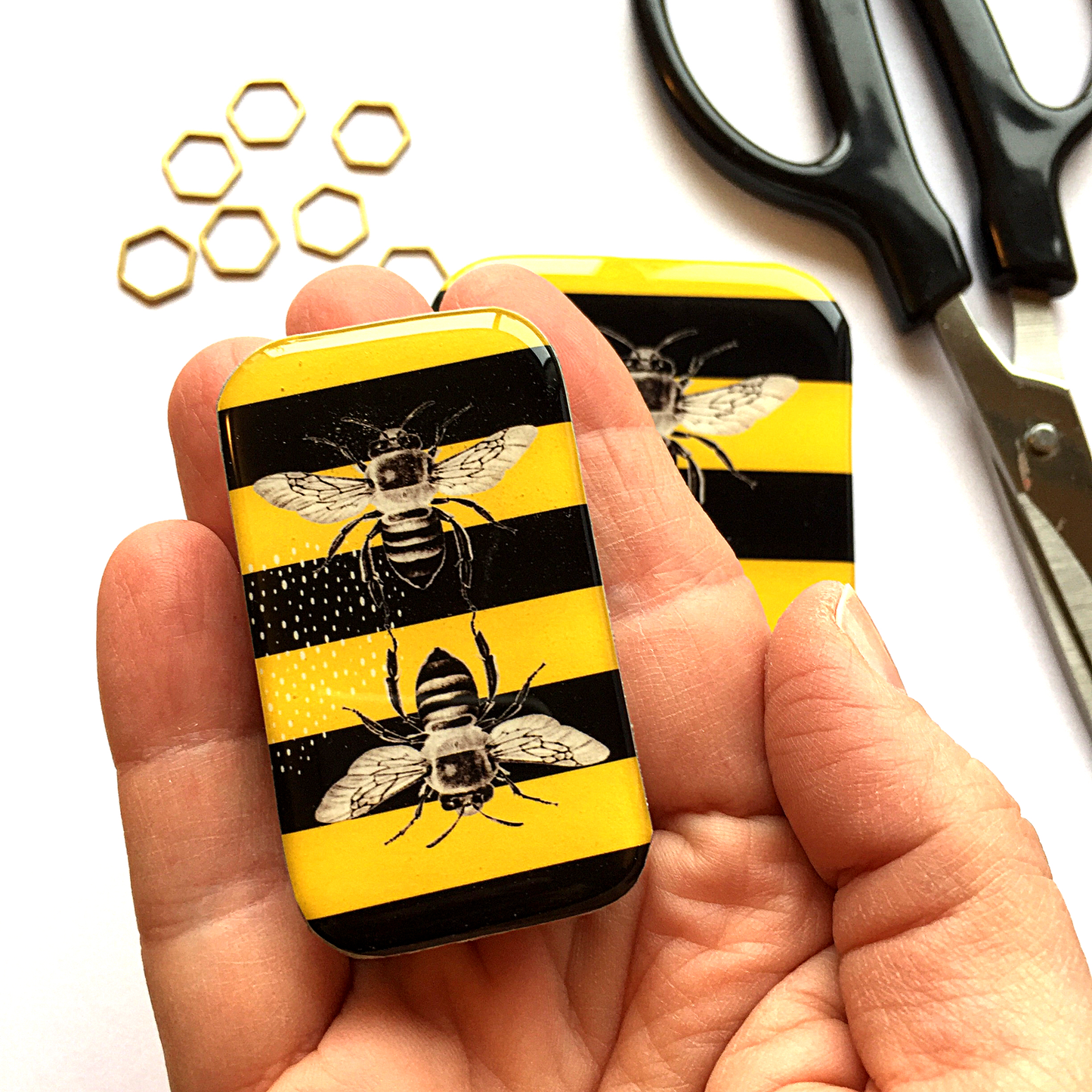 BEE NOTIONS TIN - 2 SIZES