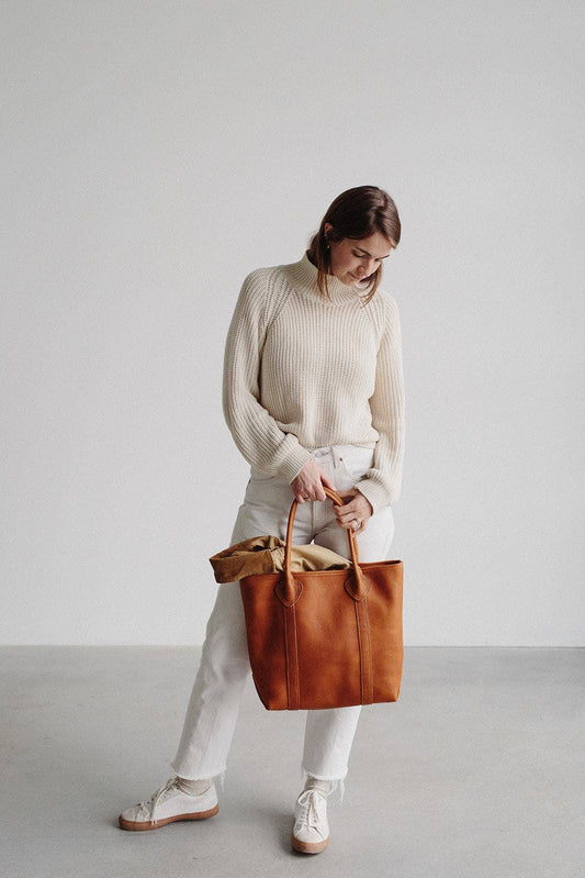 LEATHER PASSENGER TOTE BAG - BROWN