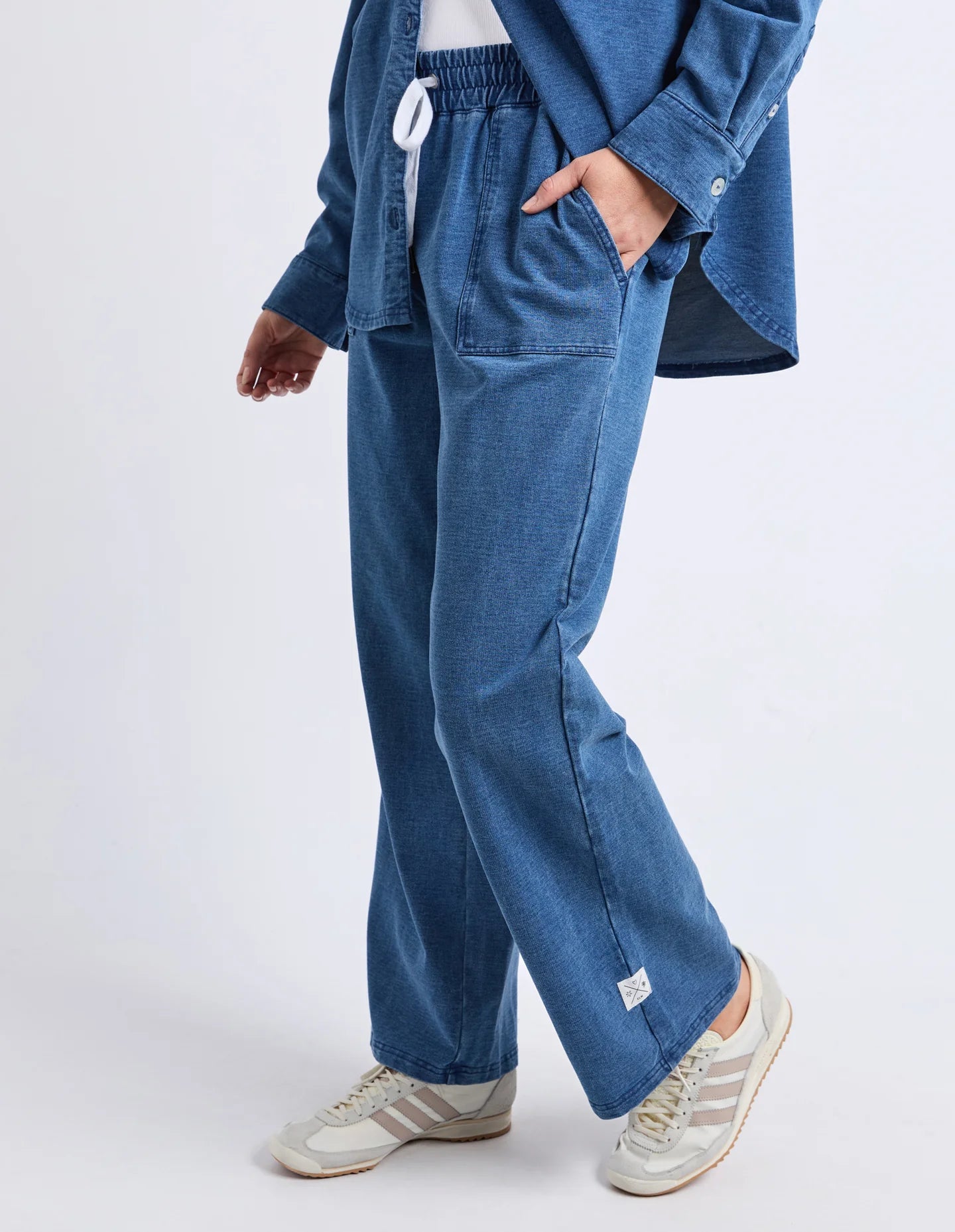 VALERIE TRACKPANT - BLUE DENIM LOOK
