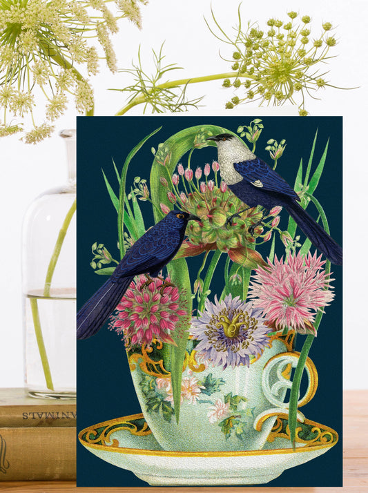 LARGE GREETING CARD - THE BIRDIE TEACUP