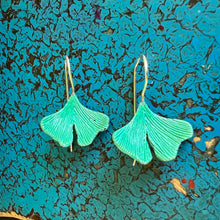 Load image into Gallery viewer, PATINA COPPER GINGKO EARRINGS