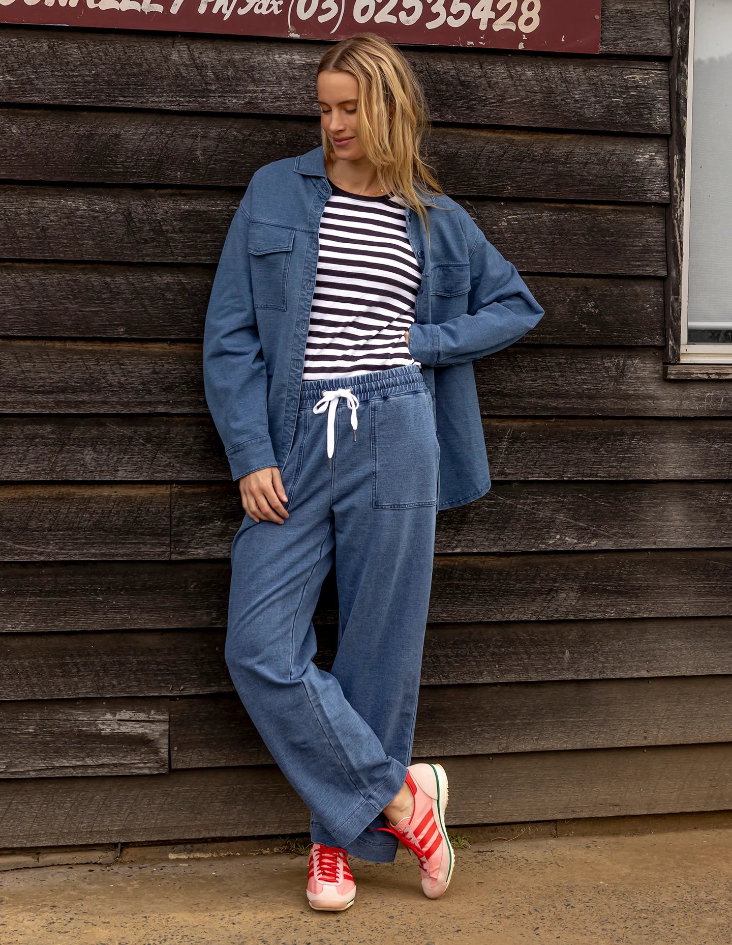 VALERIE TRACKPANT - BLUE DENIM LOOK