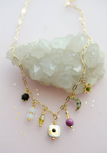 Load image into Gallery viewer, BEADED FLOWER CHARM NECKLACE