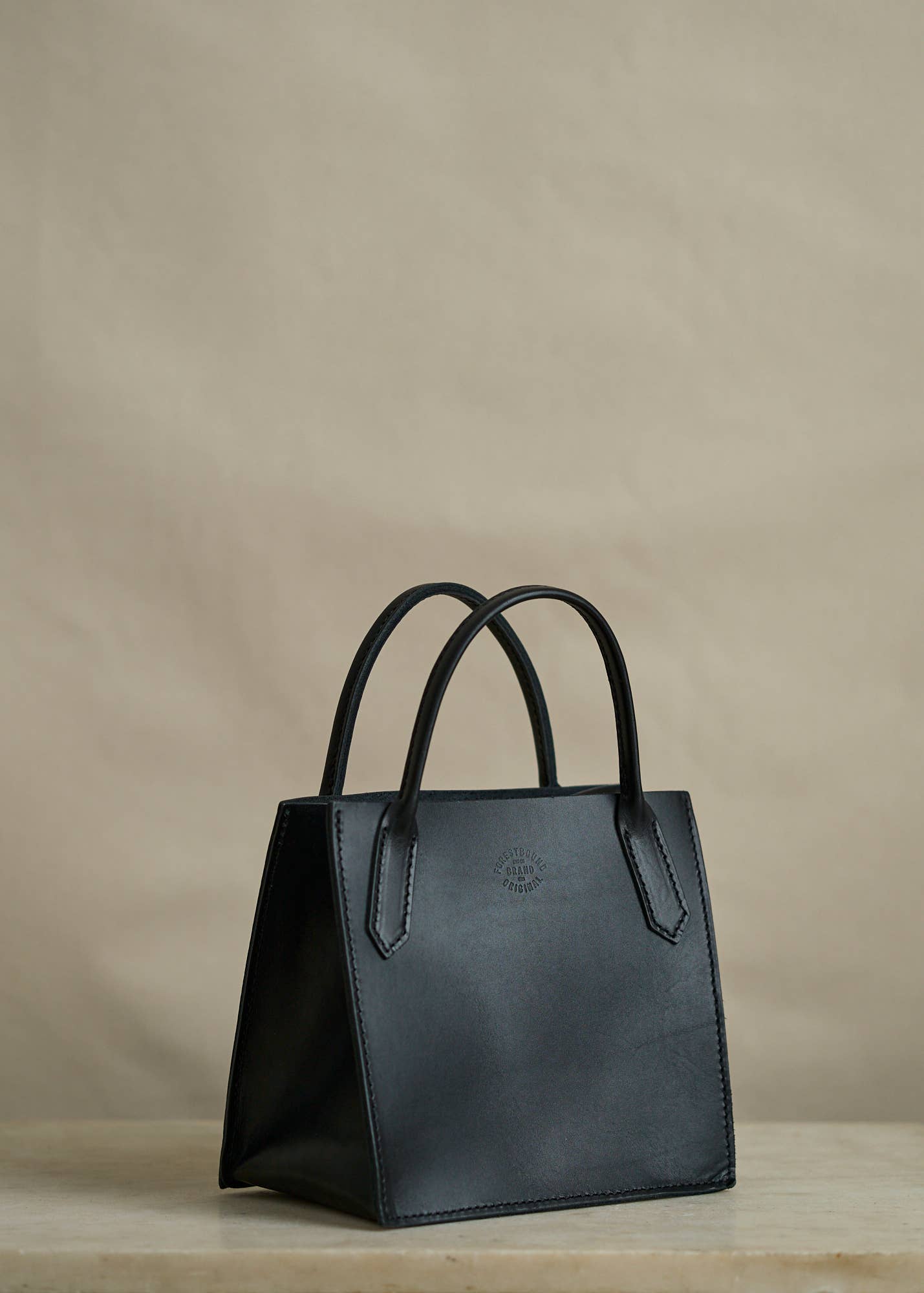 LEATHER DOCK BAG - PETITE BLACK LATIGO