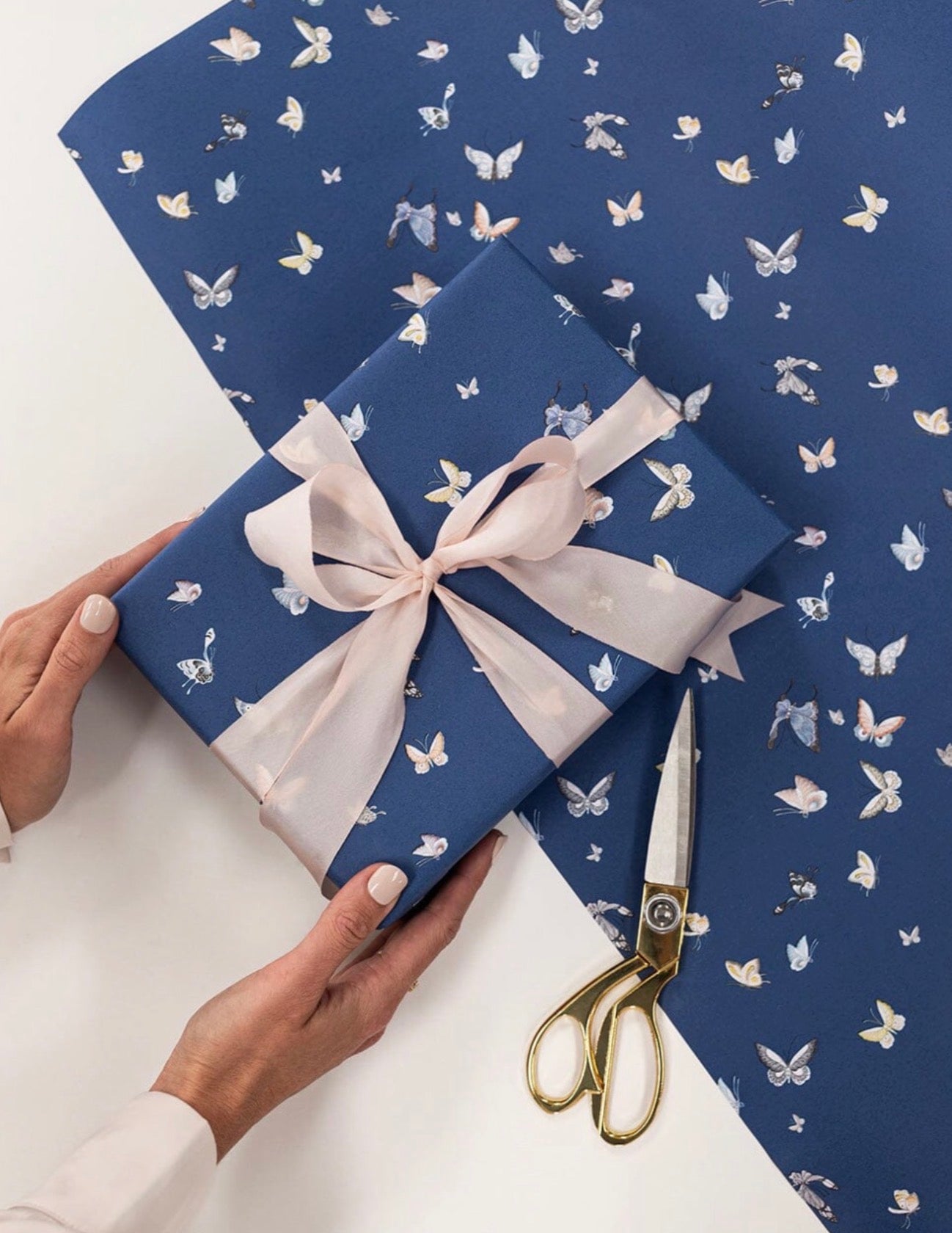 GIFT WRAP ROLL 3M - BUTTERFLIES