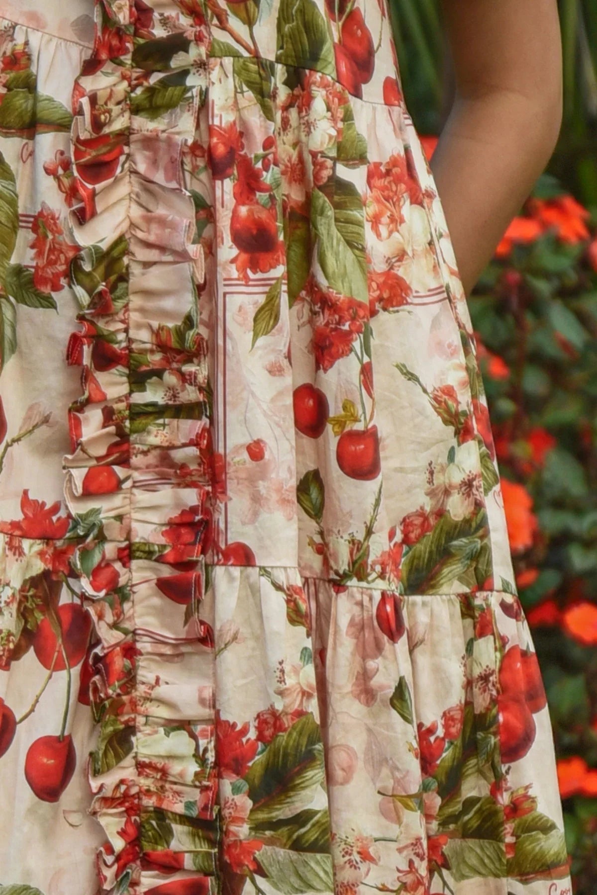 FRILLLAXED DRESS