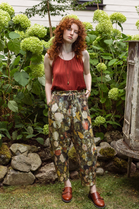 ARTISTS CROPPED PANTS - I DREAM IN FLOWERS
