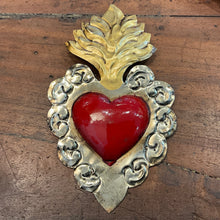 Load image into Gallery viewer, MEXICAN METAL 18CM HEART
