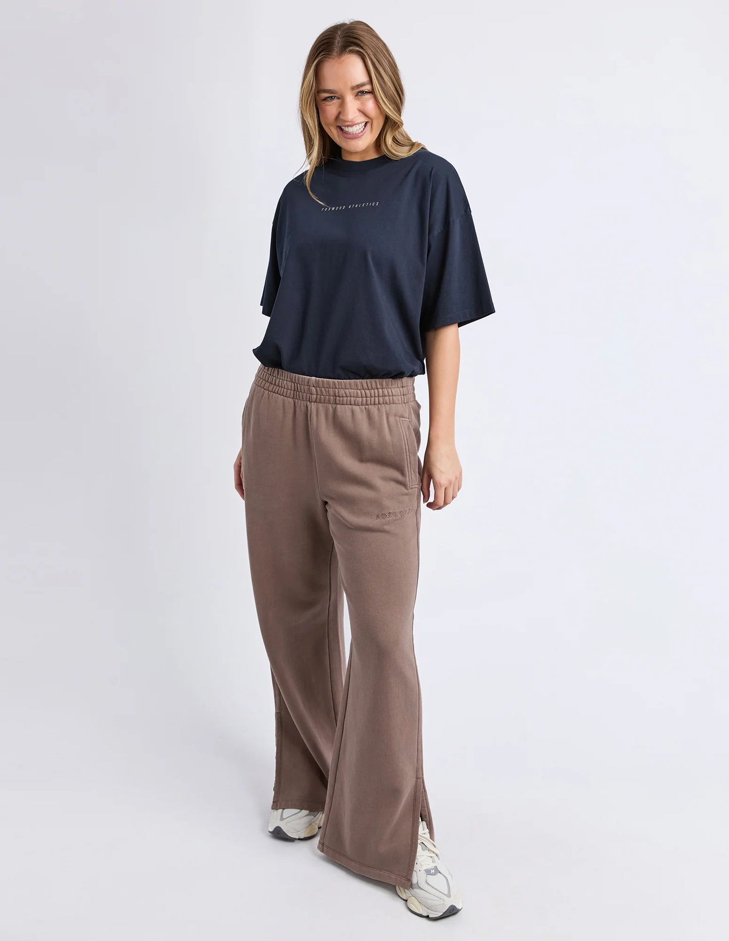 CLASSIC TRACK PANT - BROWN