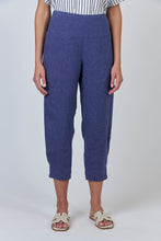 Load image into Gallery viewer, BLUEBERRY LINEN CROPPED PANTS