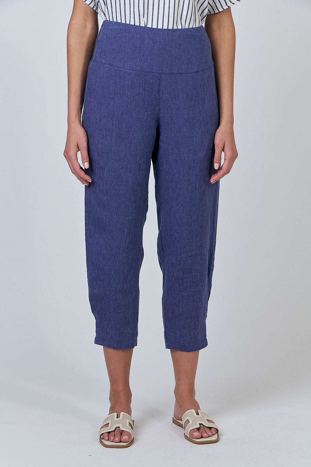 BLUEBERRY LINEN CROPPED PANTS