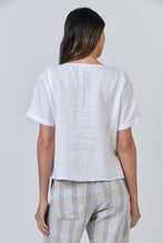 Load image into Gallery viewer, WHITE LINEN BLOUSE WITH FRONT POCKETS