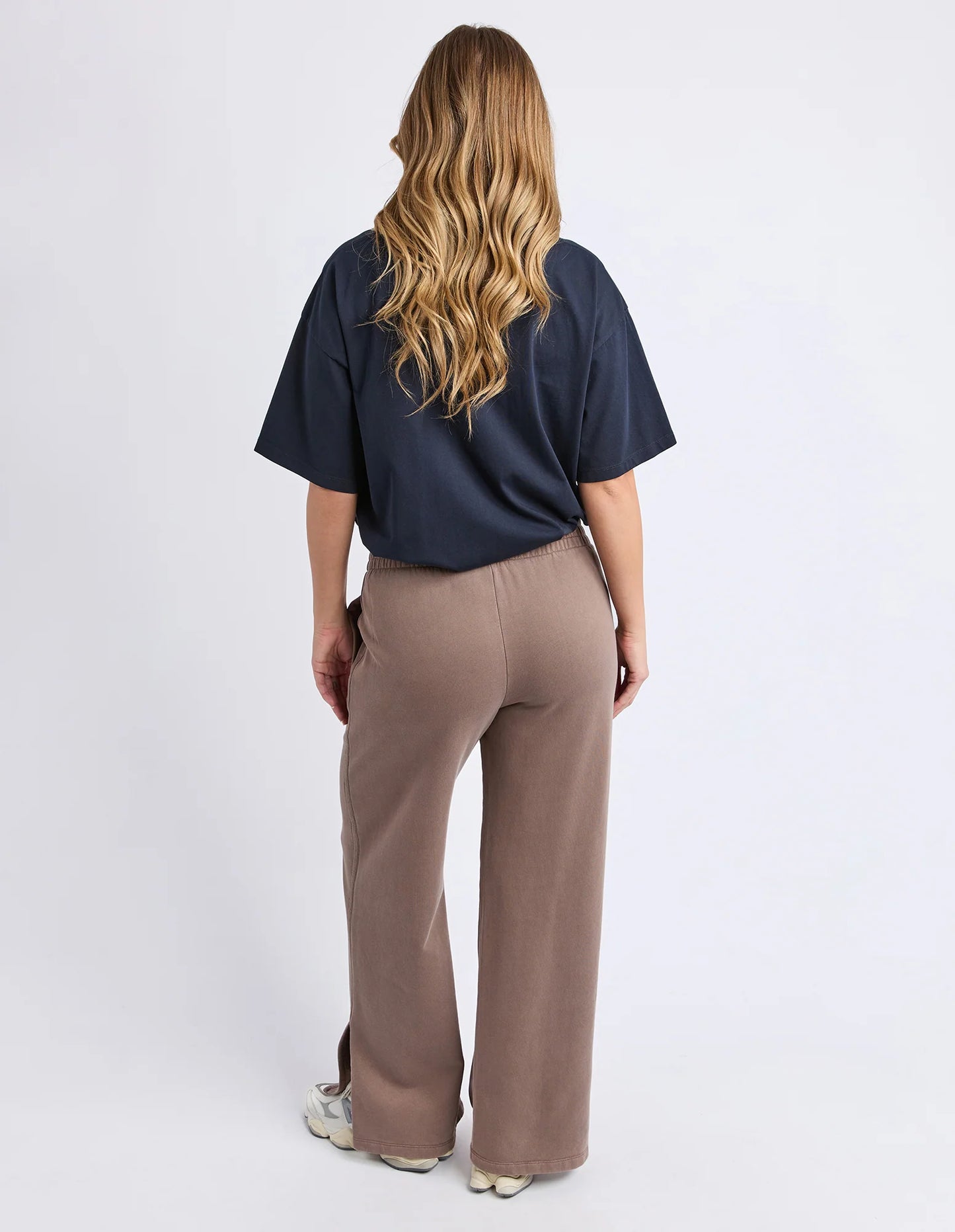 CLASSIC TRACK PANT - BROWN