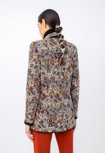 Load image into Gallery viewer, KNITTED BLAZER - FLORAL PATTERN