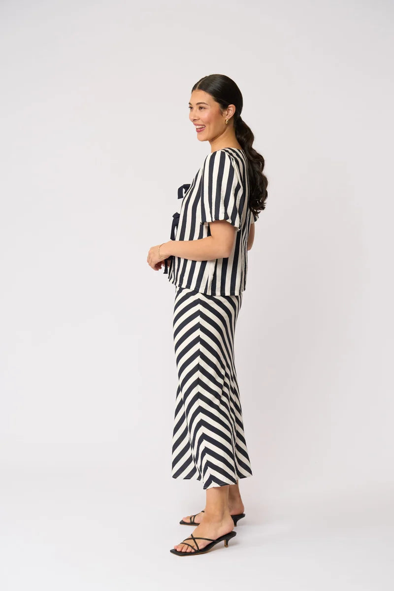 STRIPE RIGHT SKIRT - INK STRIPE