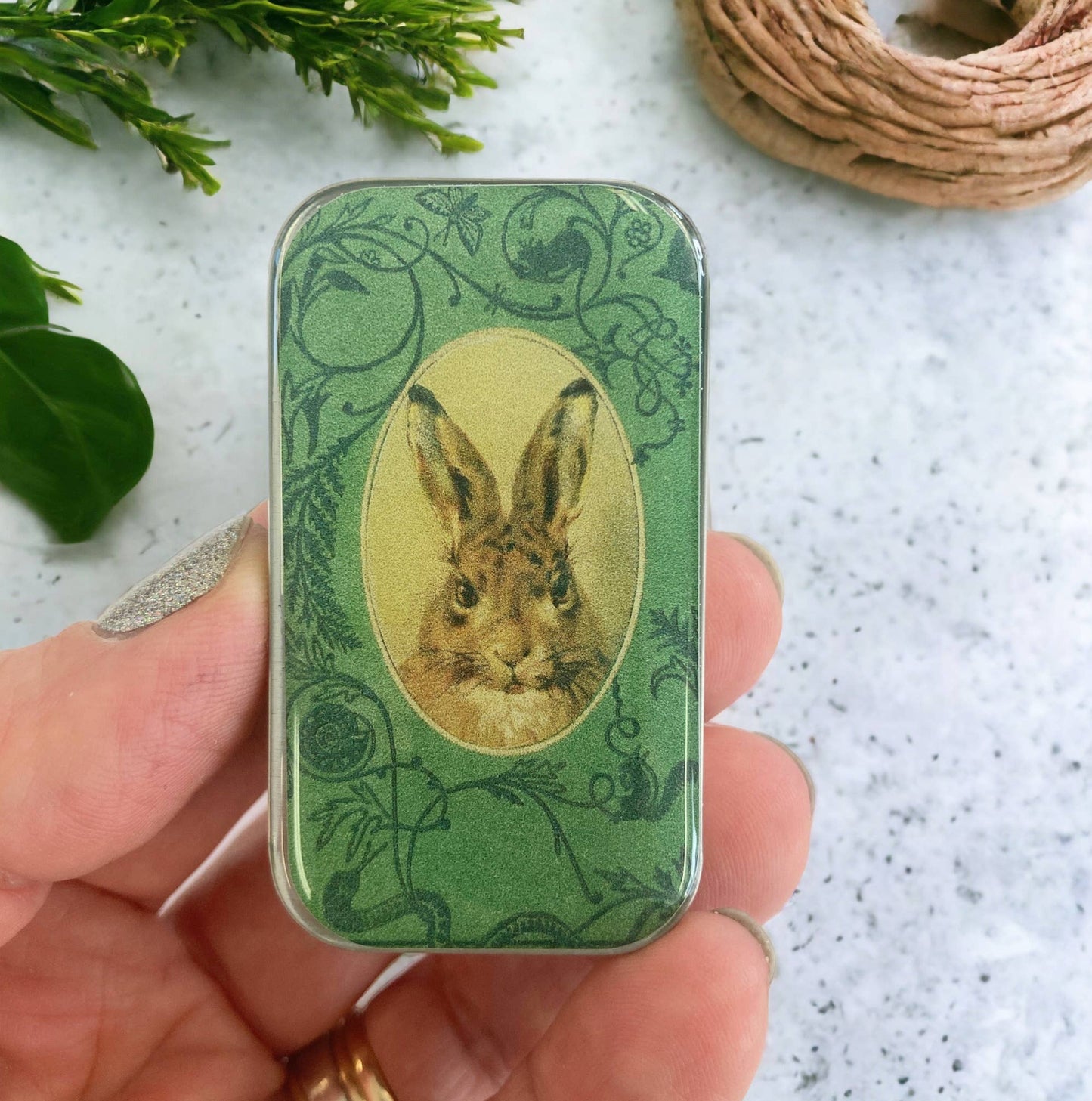 BUNNY NOTIONS STITCH MARKER TIN - 2 SIZES