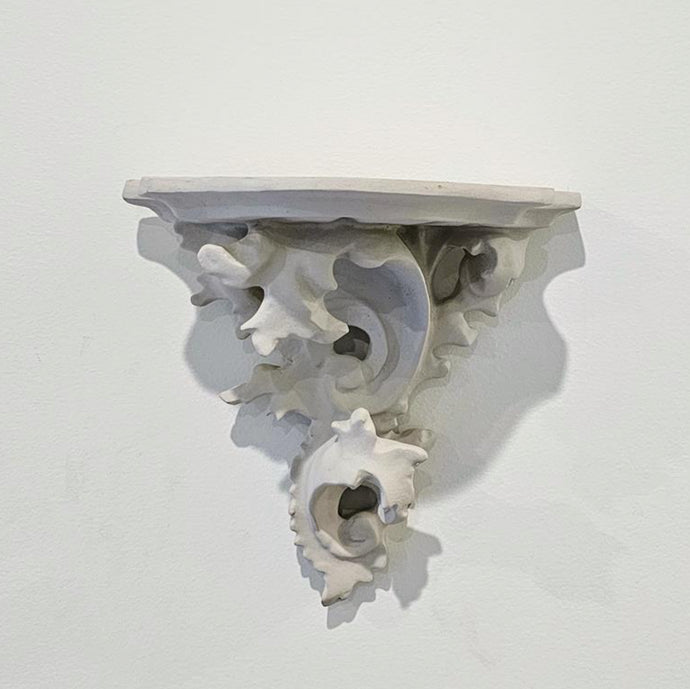 WHITE BAROQUE SHELF