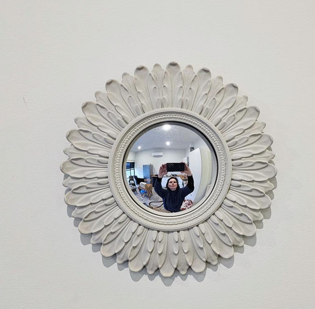 WHITE ACANTHUS MIRROR