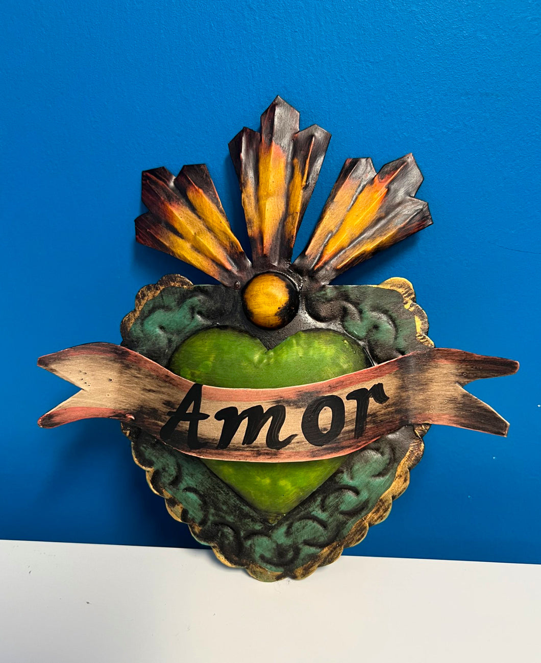 AMOR HEART ANTIQUE LOOK WALL HANGING