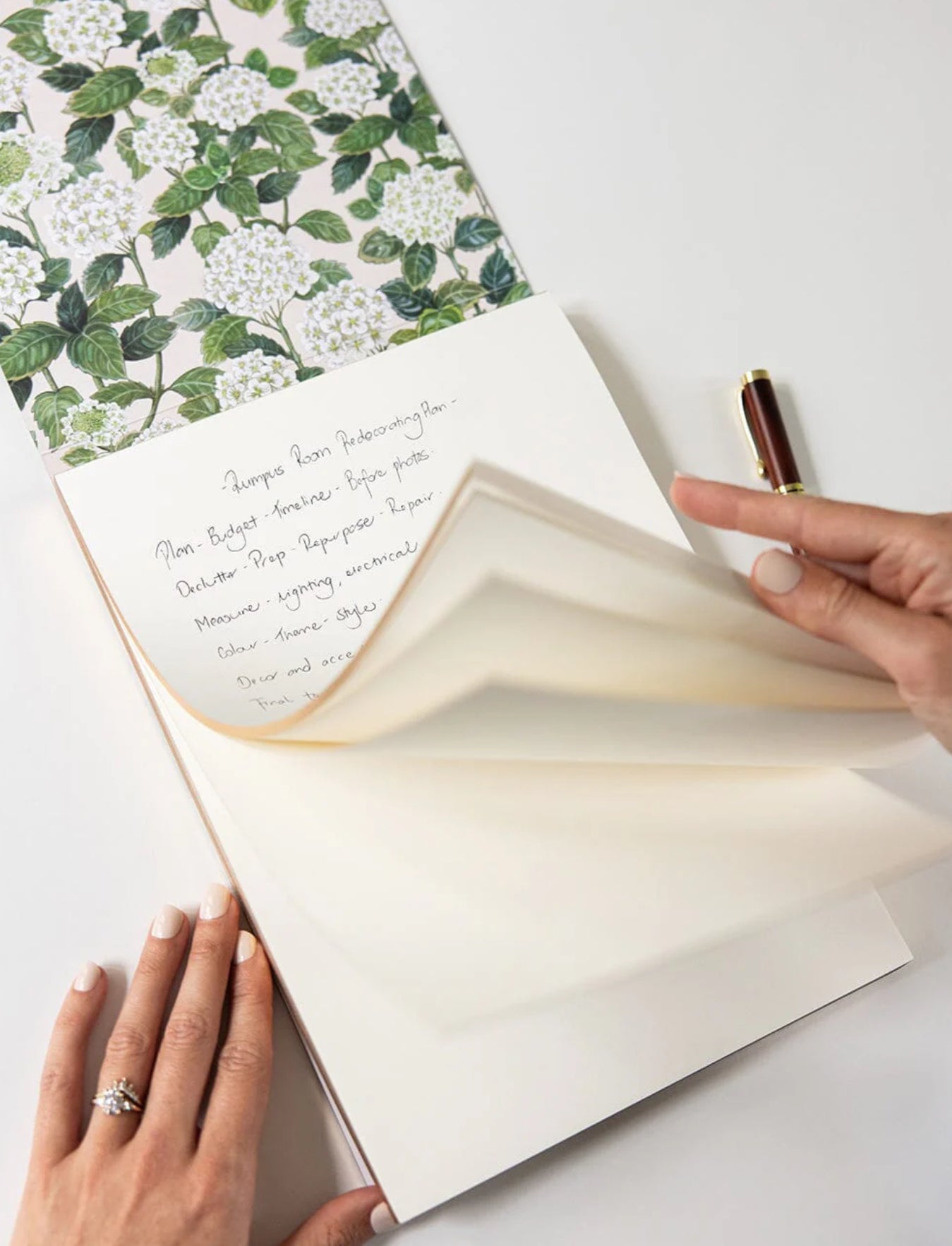 HYDRANGEA NOTEPAD JUMBO JOTTER