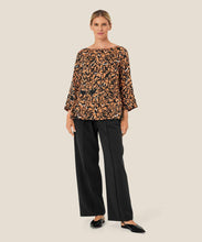 Load image into Gallery viewer, BINULA BLOUSE - BISQUIT