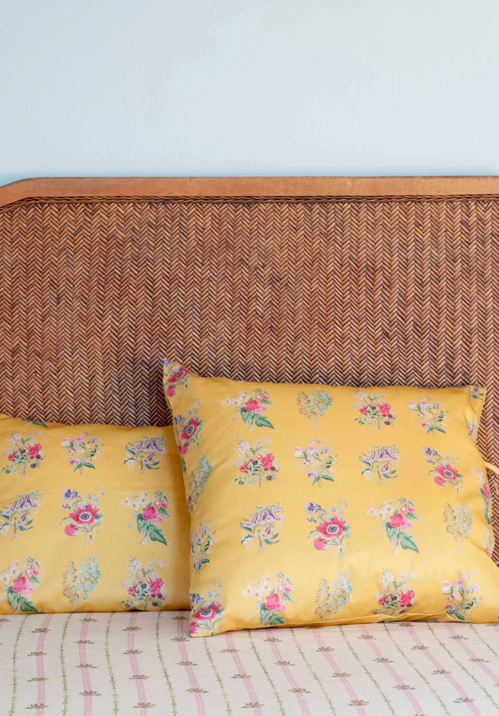 SUMMERLAND EURO PILLOWCASE