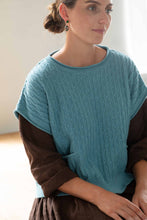 Load image into Gallery viewer, SUNDAY VEST - MARINE