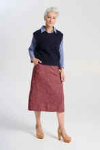 Load image into Gallery viewer, HELBURN HAVEN SKIRT - VINO