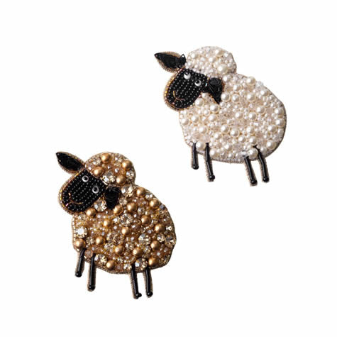 BEADED BROOCH - SHEEP