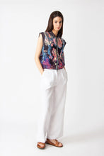 Load image into Gallery viewer, SLEEVELESS JACKET - TERRAIN PATTERN