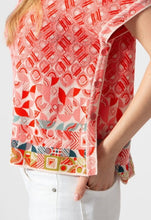 Load image into Gallery viewer, SLEEVELESS PULLOVER - MIX&amp;MATCH PATTERN - CORAL