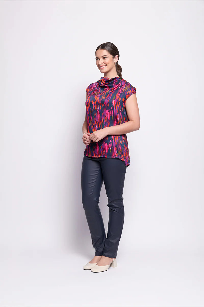 IN THE SPOTLIGHT BLOUSE - GOOD IMPRESSION
