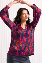 Load image into Gallery viewer, MAKE A STATEMENT BLOUSE - GOOD IMPRESSIONS