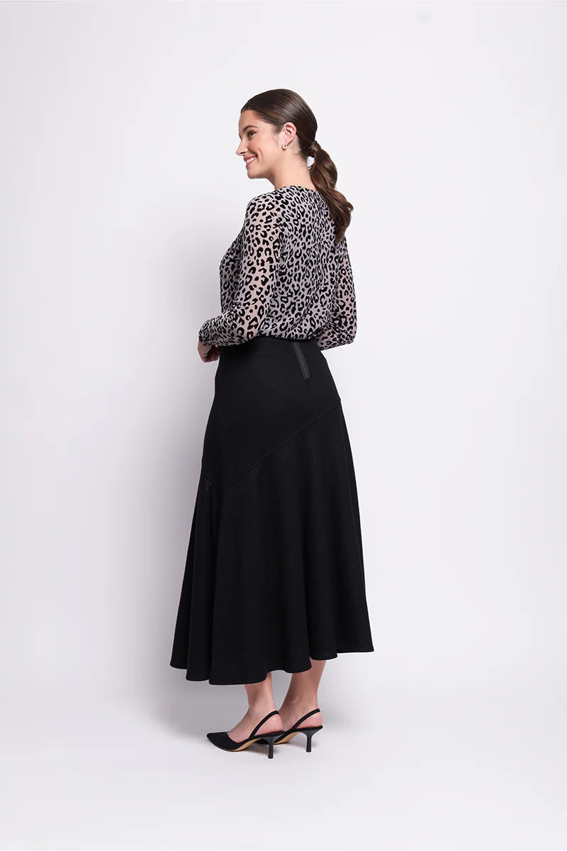 WOOL THE WORLD SKIRT - BLACK