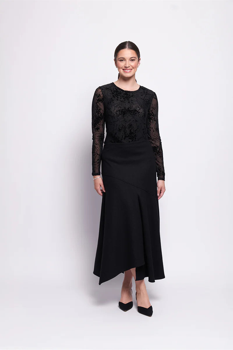 WOOL THE WORLD SKIRT - BLACK