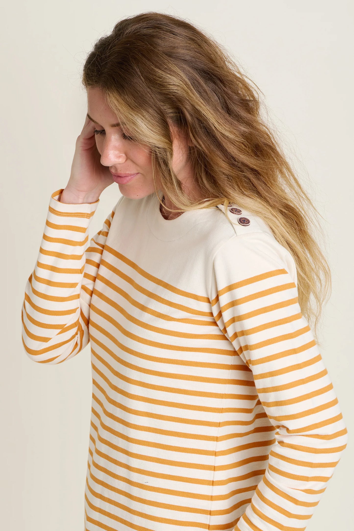 ENGINEERED STRIPE BELLA CREW