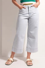 Load image into Gallery viewer, JEAN QUEEN CROP JEAN - BLEACH WASH