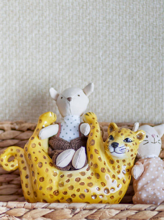ROAM HANGING CHEETAH POT