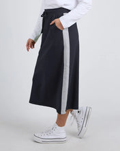 Load image into Gallery viewer, SLOAN SKIRT - NAVY