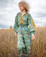 Load image into Gallery viewer, FLOWER BELT - PEACOCK SUEDE