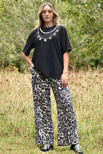 Load image into Gallery viewer, HAUTE TO TROT PANT - LEOPARD