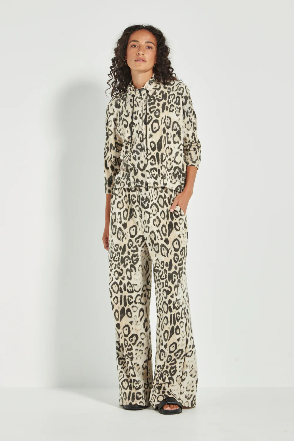 SUAVE JACKET - ANIMAL PRINT