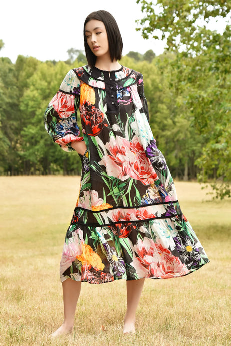 MAXIMUM VOLUME DRESS