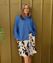 Load image into Gallery viewer, PAULETTA SHORTS - CHESTNUT