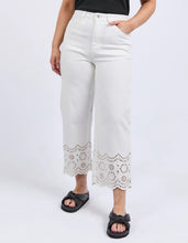 Load image into Gallery viewer, LACE JEAN - VINTAGE WHITE