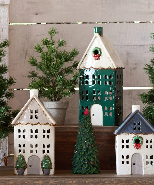 CHRISTMAS TEA LIGHT HOUSE GREEN WITH WREATH LARGE