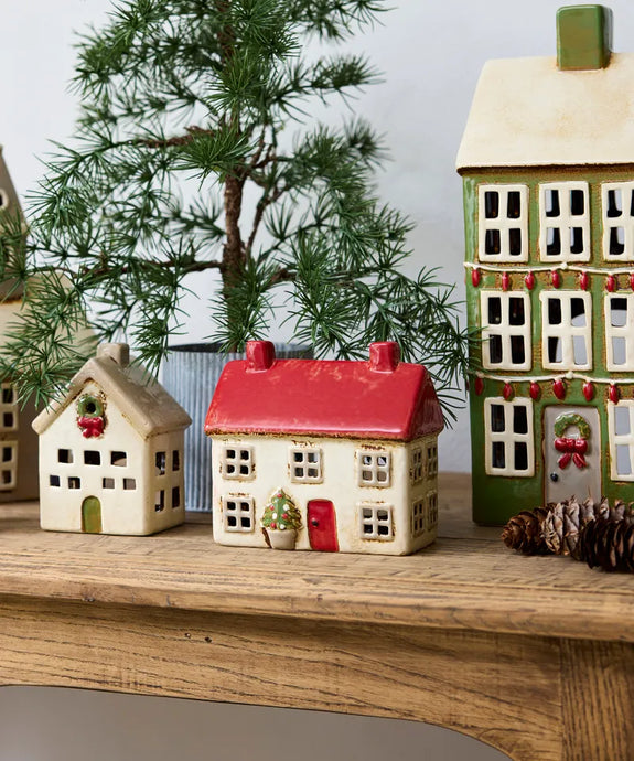 ALSACE TEA LIGHT COTTAGE CHRISTMAS STONE