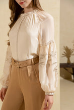 Load image into Gallery viewer, OLIVIANE EMBROIDERED BLOUSE