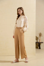Load image into Gallery viewer, OLIVIANE EMBROIDERED BLOUSE